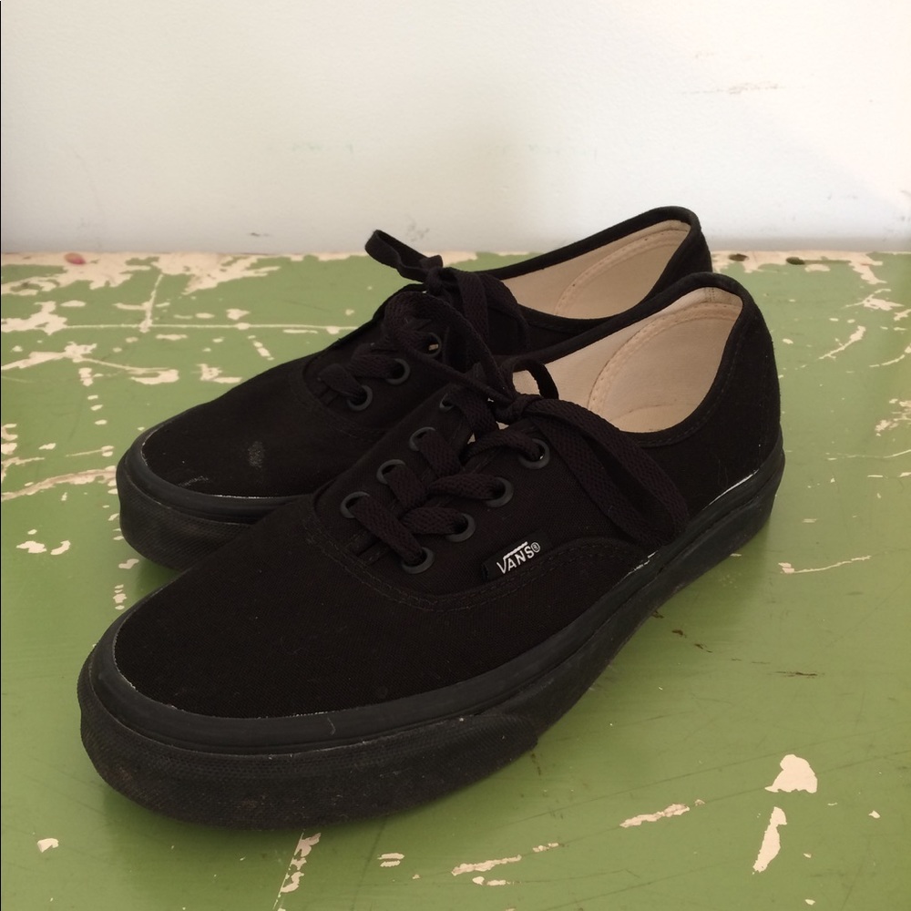 Black Vans - Women's 7